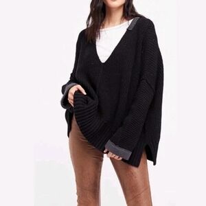 Free people take over me v-neck oversized black ribbed sweater pullover M/L